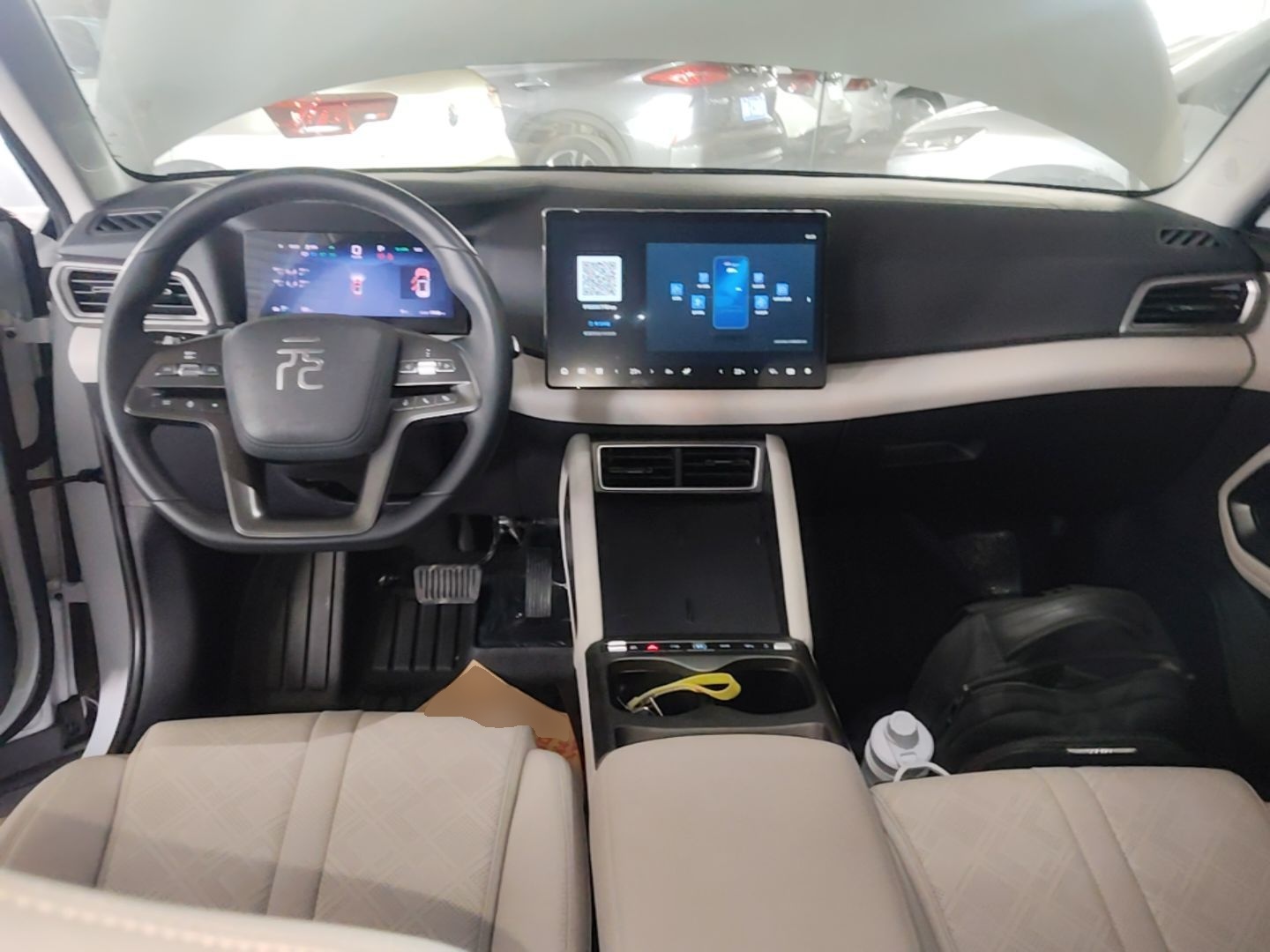BYD Yuan UP 2025 Intelligent Driving Version 401 KM Dynamic Edition — снимка 12