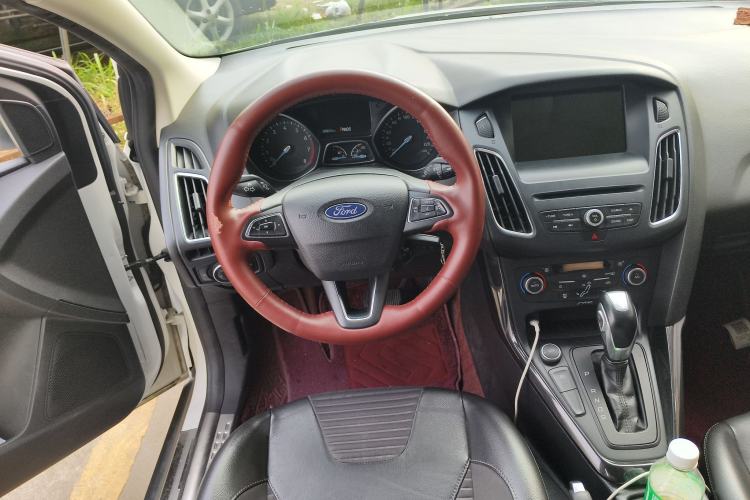 Used Ford Focus 2018 Hatchback Classic EcoBoost 180 Automatic Elite Model
