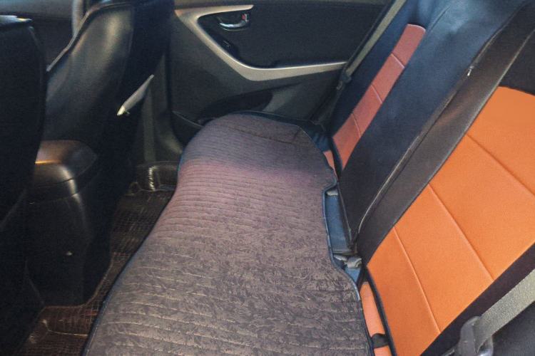 Used Hyundai Elantra (5th Generation / Langdong) 2012 1.6L Automatic Leading Model Interior 4