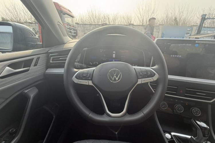 Used Volkswagen Sagitar 2023 300TSI DSG Excellence Edition Steering Wheel