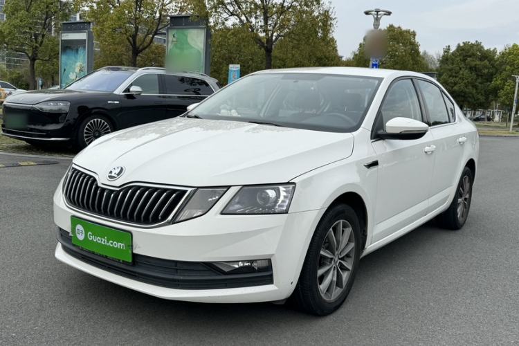 Used Skoda Octavia 2019 1.5L Automatic SmartDrive Comfort Edition China VI Standard