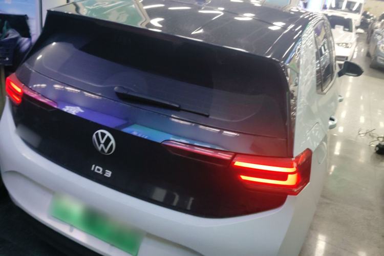 Used Volkswagen ID.3 2021 Pure Edition Rear Right 45 Deg