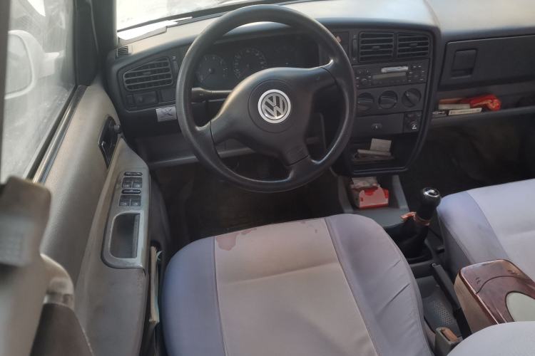 Used Volkswagen Jetta 2005 CIF Partner Steering Wheel
