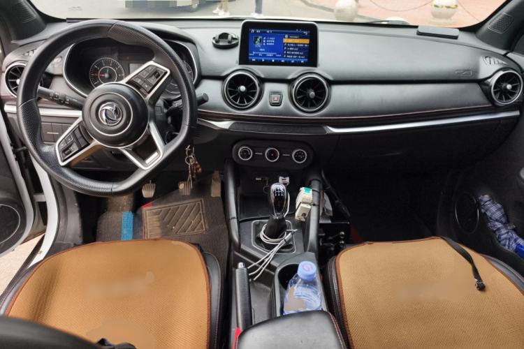 Used Dongfeng Fengon 500 2021 1.5L Manual Enjoyment Model Center Console