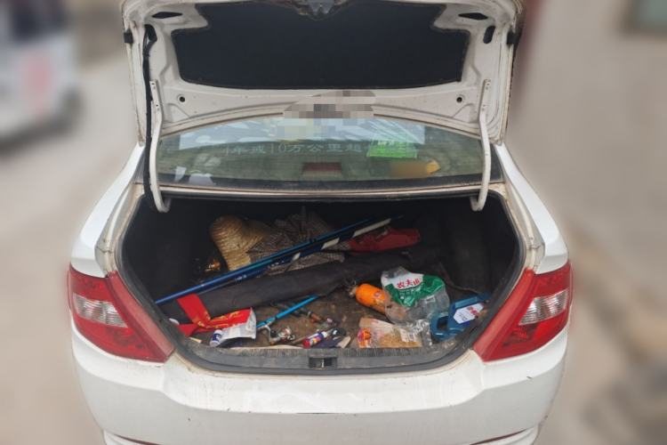 Used BYD F3 2015 Energy-Saving Edition 1.5L Manual Luxury Model Trunk