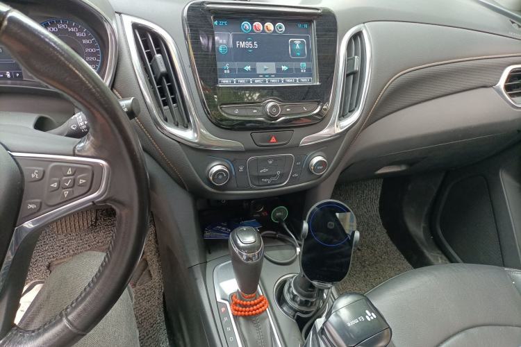 Used Chevrolet Equinox 2019 535T Automatic Chijie Edition China V Standard Audio And AC Panel