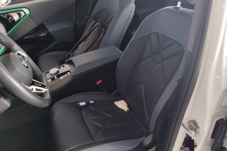 Used BMW X3 2025 xDrive30L Luxury Edition M Sport Package Left Front Seat