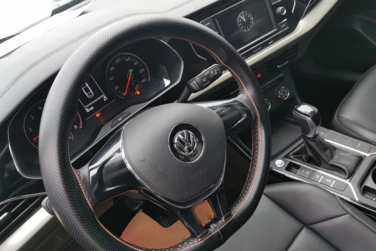 Used Volkswagen Passat 2019 280TSI Business Edition China VI
