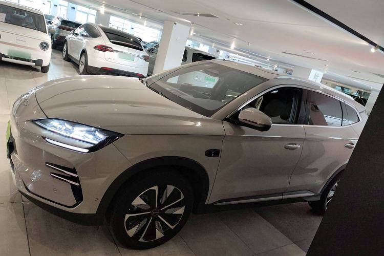 Used BYD Song PLUS New Energy 2025 EV Intelligent Driving Version 520km Premium Model