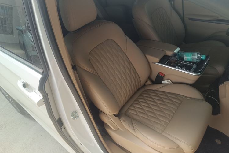 Used Buick GL8 2025 Model Land Cruiser Business Class Comfort DG Edition