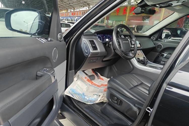 Used Land Rover Range Sport 2021 3.0 L6 SE Driver Seat