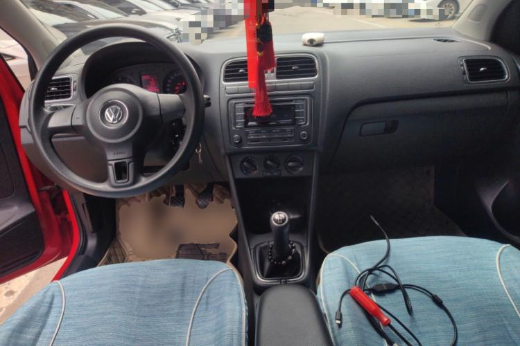 Used Volkswagen Polo 2013 1.4L Manual Comfort Edition
