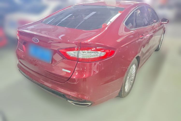 Used Ford Mondeo 2013 2.0L GTDi 200 Luxury Model Rear Right 45 Deg