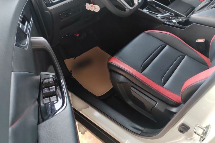 Used Venucia T60 2020 1.6L CVT Smart Drive Version China VI Standard