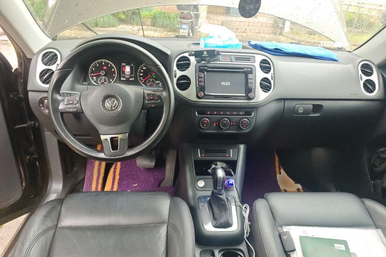 Used Volkswagen Tiguan 2016 300TSI Automatic Two-Wheel Drive Luxury Edition Center Console