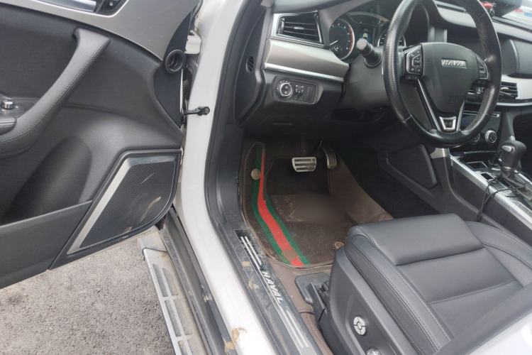 Used Haval H7 2017 Red-Label H7 2.0T Automatic Luxury Model
