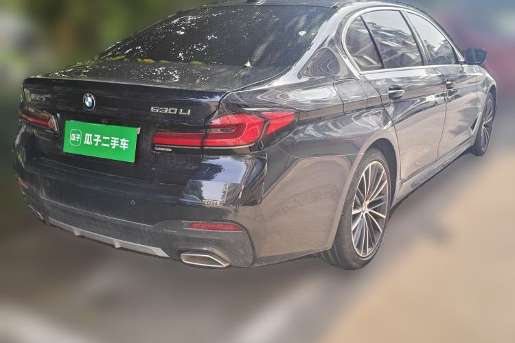 Used BMW 5 Series 2022 Second Facelift 530Li Leading Edition M Sport Package Rear Right 45 Deg