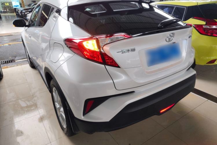 Used Toyota IZOA 2022 2.0L Yixing Version