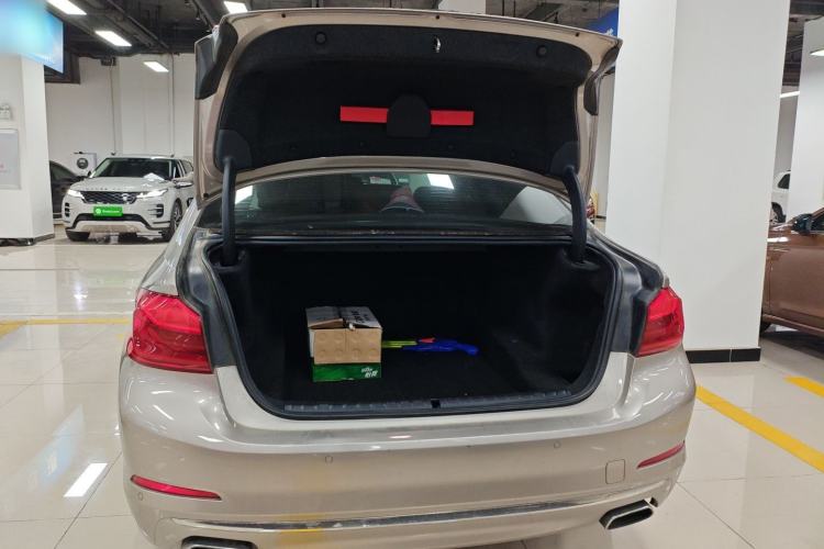 Used BMW 5 Series 2018 525Li Luxury Package