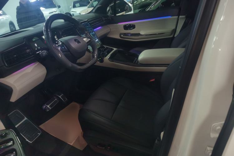 Used Nio ES8 2020 415 km Range 6-Seater Version