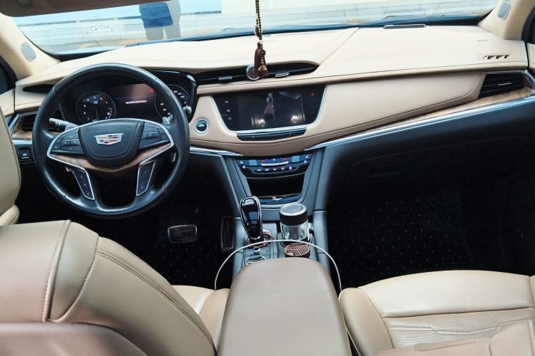 Used Cadillac XT5 2022 2.0T Four-Wheel Drive Platinum Edition
