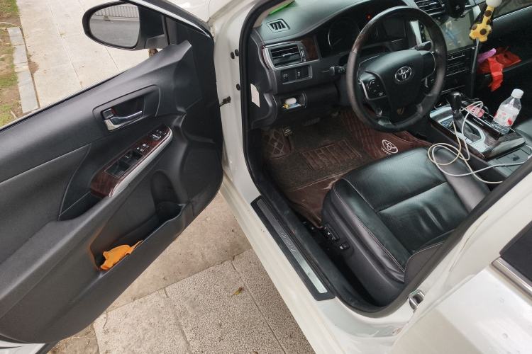 Used Toyota Camry 2016 2.0G 10th Anniversary Leading Edition