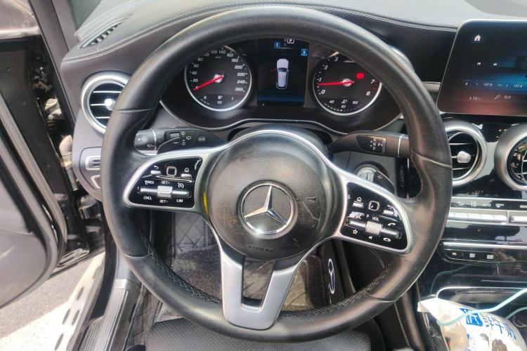 Used Mercedes-Benz GLC 2020 GLC 260 L 4MATIC Dynamic Model Steering Wheel