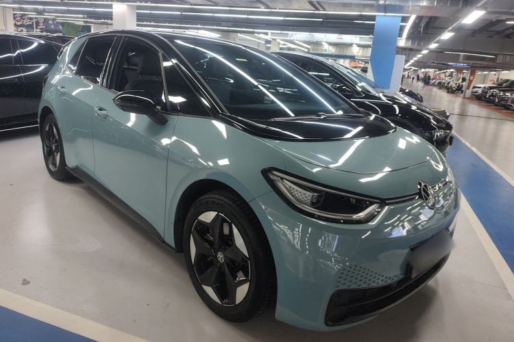 Used Volkswagen ID.3 2025 Revised Version Smart Edition Ultimate Intelligence Version Front Right 45 Deg