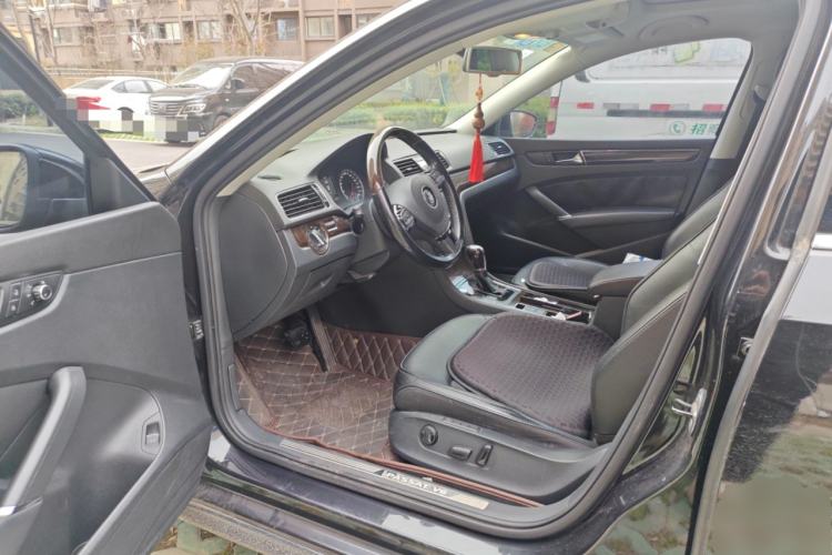 Used Volkswagen Passat 2014 3.0L V6 DSG Flagship Edition