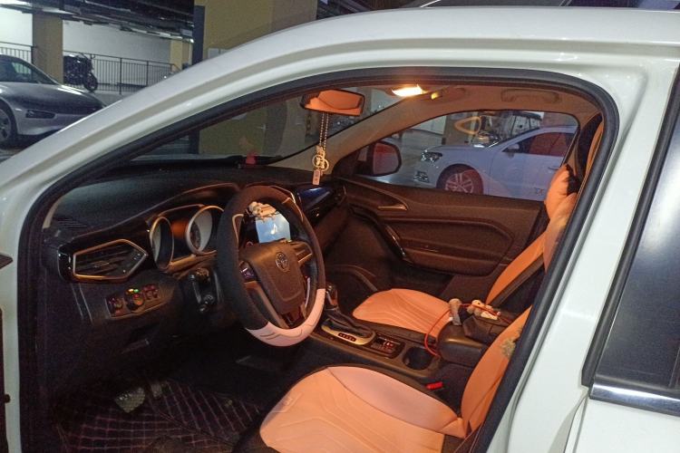 Used MG GS 2016 1.5TGI TST Luxury Edition Driver Seat