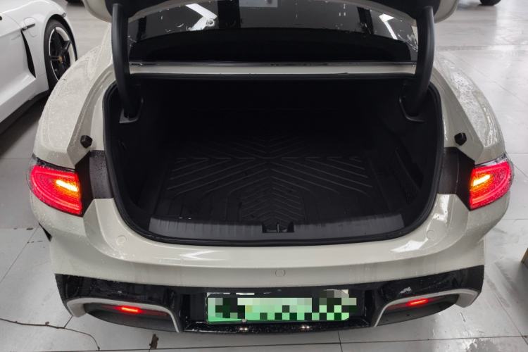 Used Xiaomi Auto SU7 2024 Rear-Drive Long-Range Intelligent Driving Version
