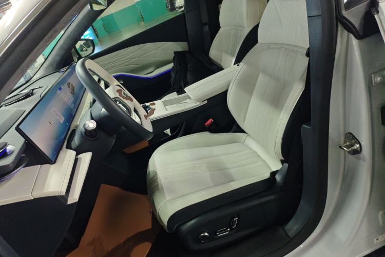 Used Geely Galaxy E8 2024 550 km Range Rear-Drive MAX