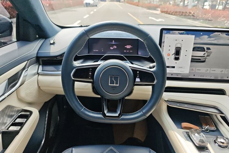 Used Zeekr 001 2022 Ultra-Long Range Dual-Motor YOU Version Steering Wheel