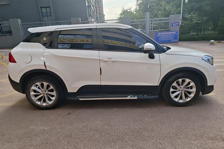 Used Brilliance V3 2020 1.6L Manual Comfort Starry Edition