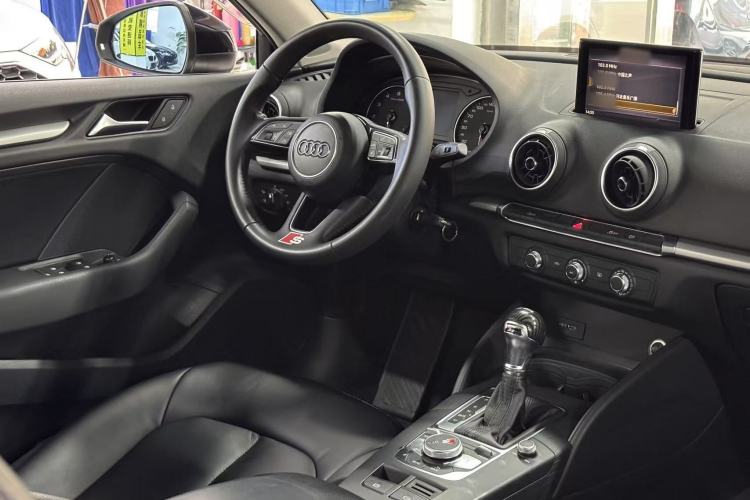 Used Audi A3 2018 30th Anniversary Edition Limousine 35 TFSI Ambition Model
