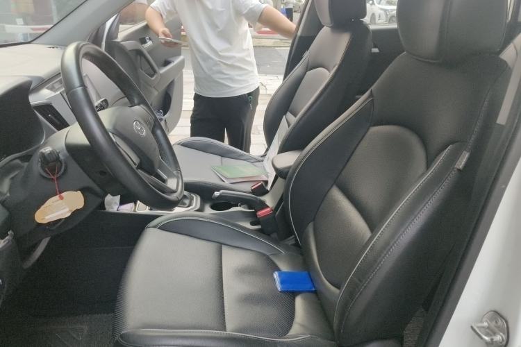 Used Hyundai ix25 2015 1.6L Automatic Two-Wheel Drive Smart GLS Trim Left Front Seat