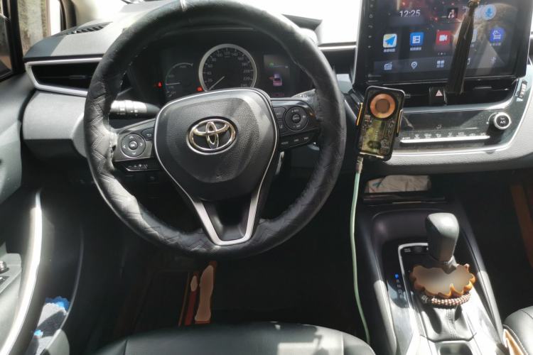 Used Toyota Corolla 2021 Dual-Engine 1.8L E-CVT Pioneer Edition Steering Wheel