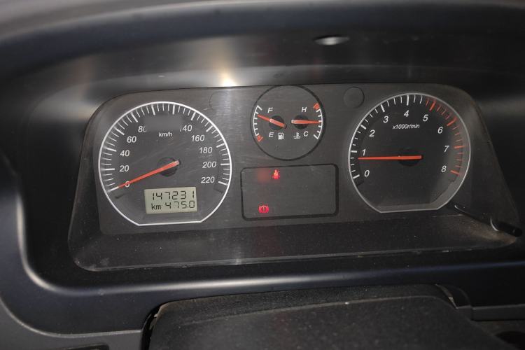 Used Jinbei Express 2019 2.0L Standard Version China VI 1TZS Instrument Cluster