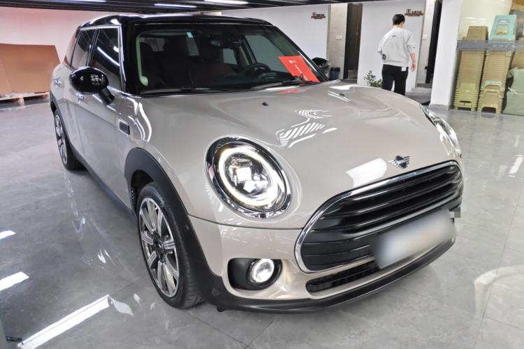 Used MINI Clubman 2023 Refresh 1.5T COOPER Connoisseur Front Right 45 Deg