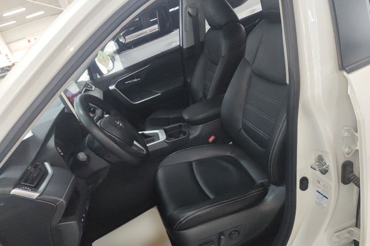 Used Toyota RAV4 2021 2.0L CVT 4x4 Trend Edition
