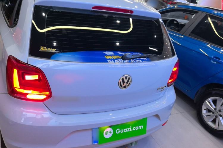 Used Volkswagen Polo 2016 1.6L Automatic Comfort Model
