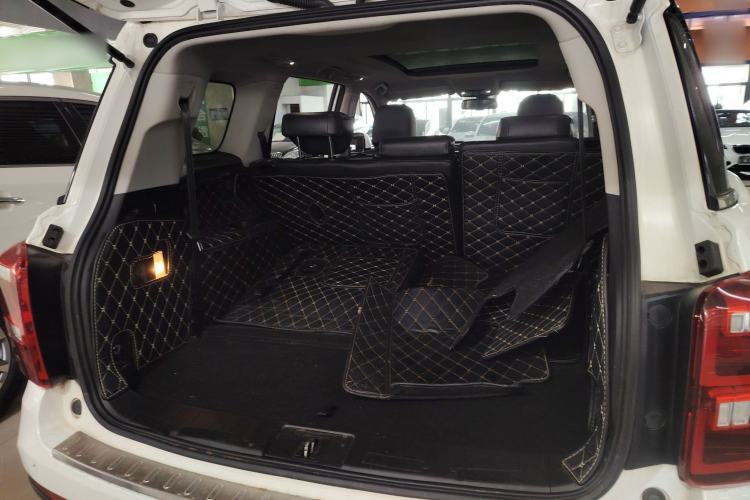 Used GAC Trumpchi GS8 2017 320T Two-Wheel Drive Luxury Smart Connectivity Version (7 Seats)