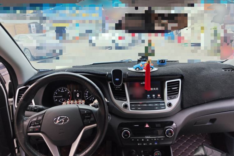 Used Hyundai Tucson 2015 1.6T Dual-Clutch Two-Wheel-Drive Smart Model
