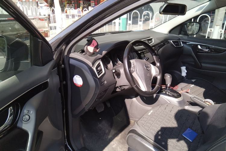 Used Nissan Qashqai 2017 2.0L CVT Luxury Edition China VI Standard Driver Seat