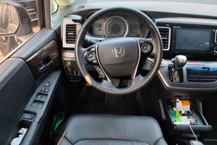 Used Honda Elysion 2016 2.4L Style Edition
