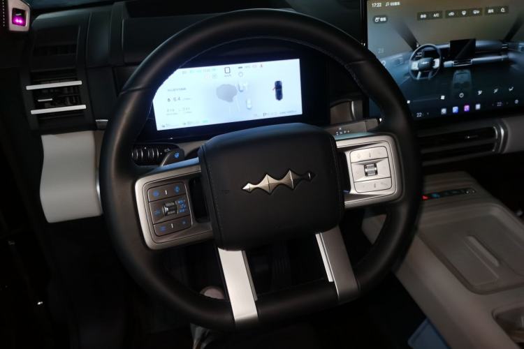 Used Formula Leopard Tai 7 2025 Model 190 km Four-Wheel Drive Ultra Edition Steering Wheel