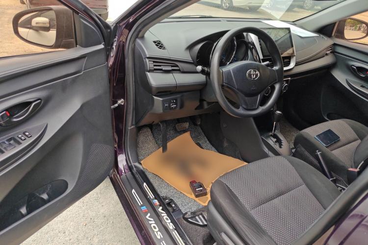 Used Toyota Vios 2017 1.5L CVT Innovation Edition Driver Seat