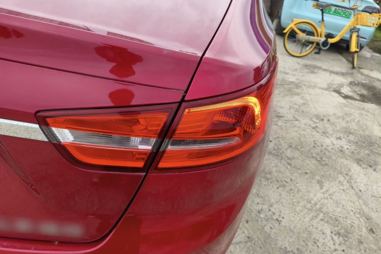 Used Ford Escort 2015 1.5L Automatic Fashion Model