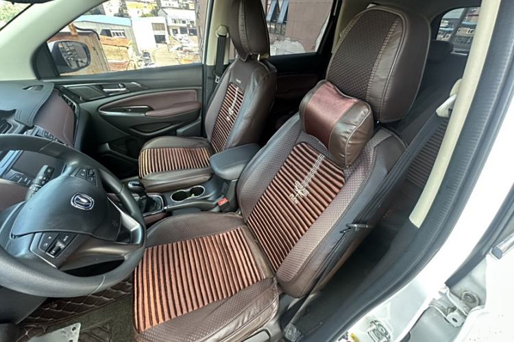 Used Changan Lingxuan 2017 1.5T Manual Joyful & Happy Model
