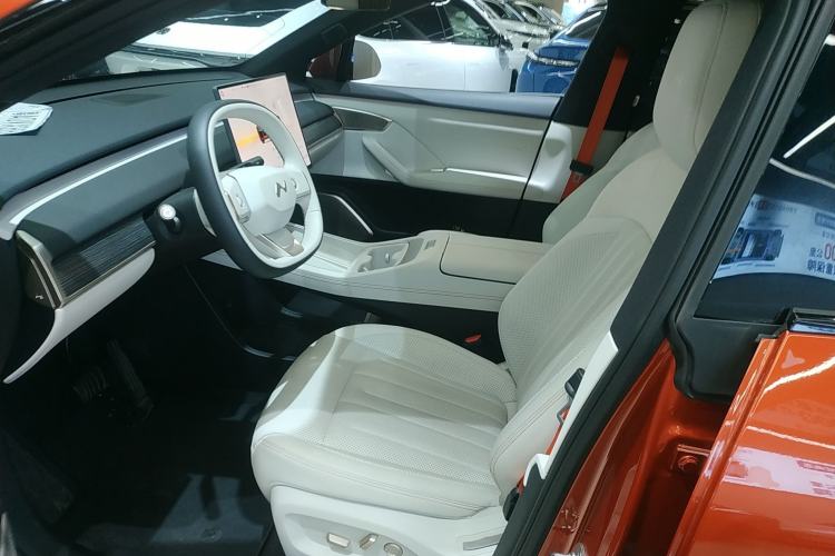 Used ONVO L60 2024 60 kWh Rear-Drive Version